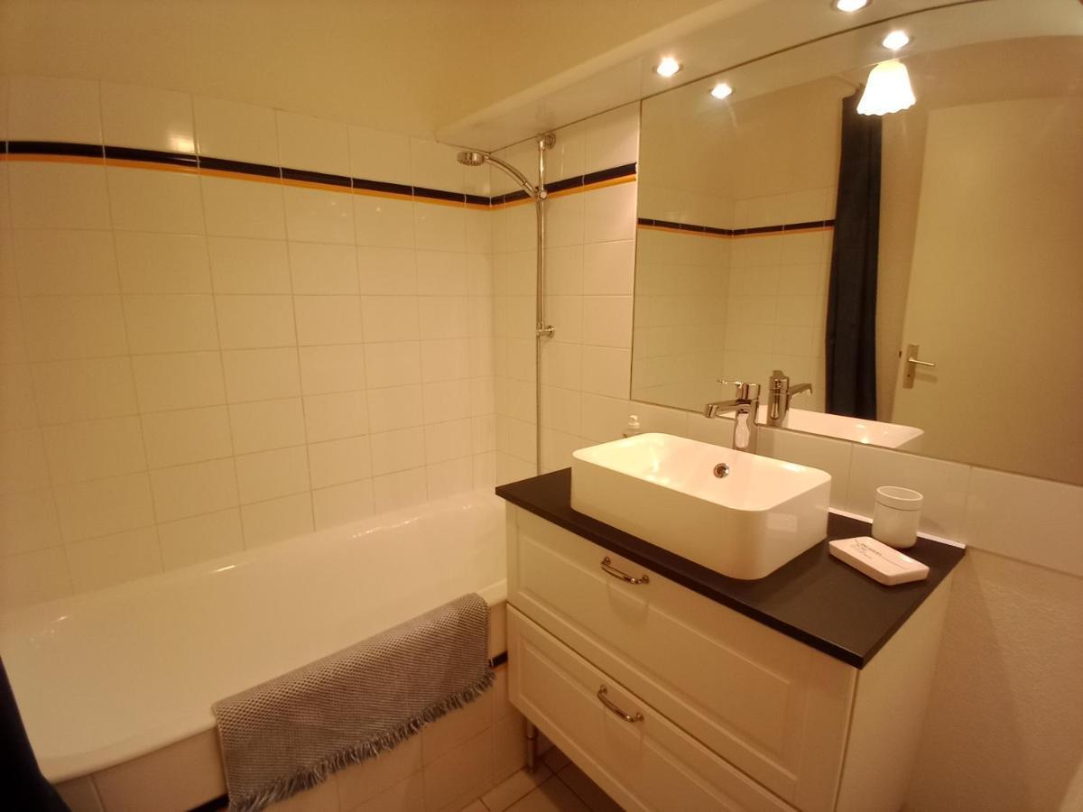 Duplex Les Pieds Dans L' Eau Apartment Jullouville-les-Pins Exterior foto